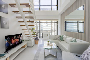 Elite Makati Loft: Infinity Pool, Netflix & Gym